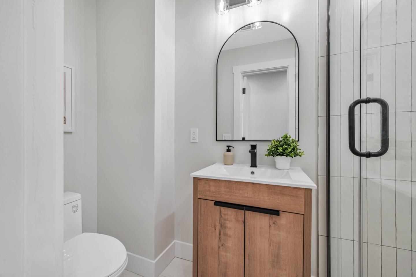 Detail Gallery Image 34 of 42 For 304 Evergreen Dr, South San Francisco,  CA 94080 - 4 Beds | 3 Baths
