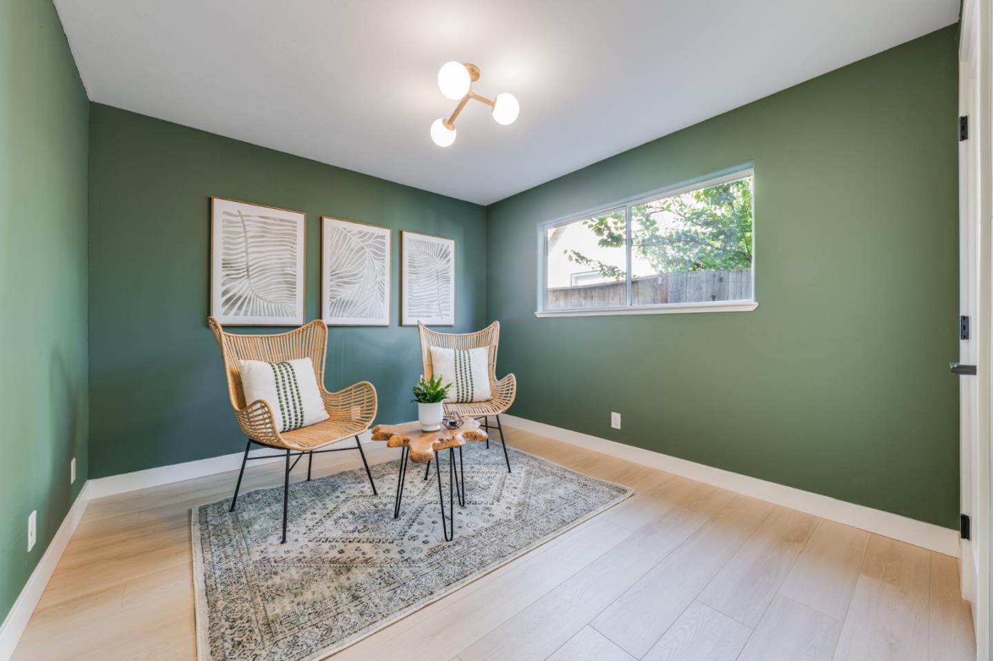 Detail Gallery Image 17 of 53 For 421 Oxford Way, Santa Cruz,  CA 95060 - 4 Beds | 2 Baths