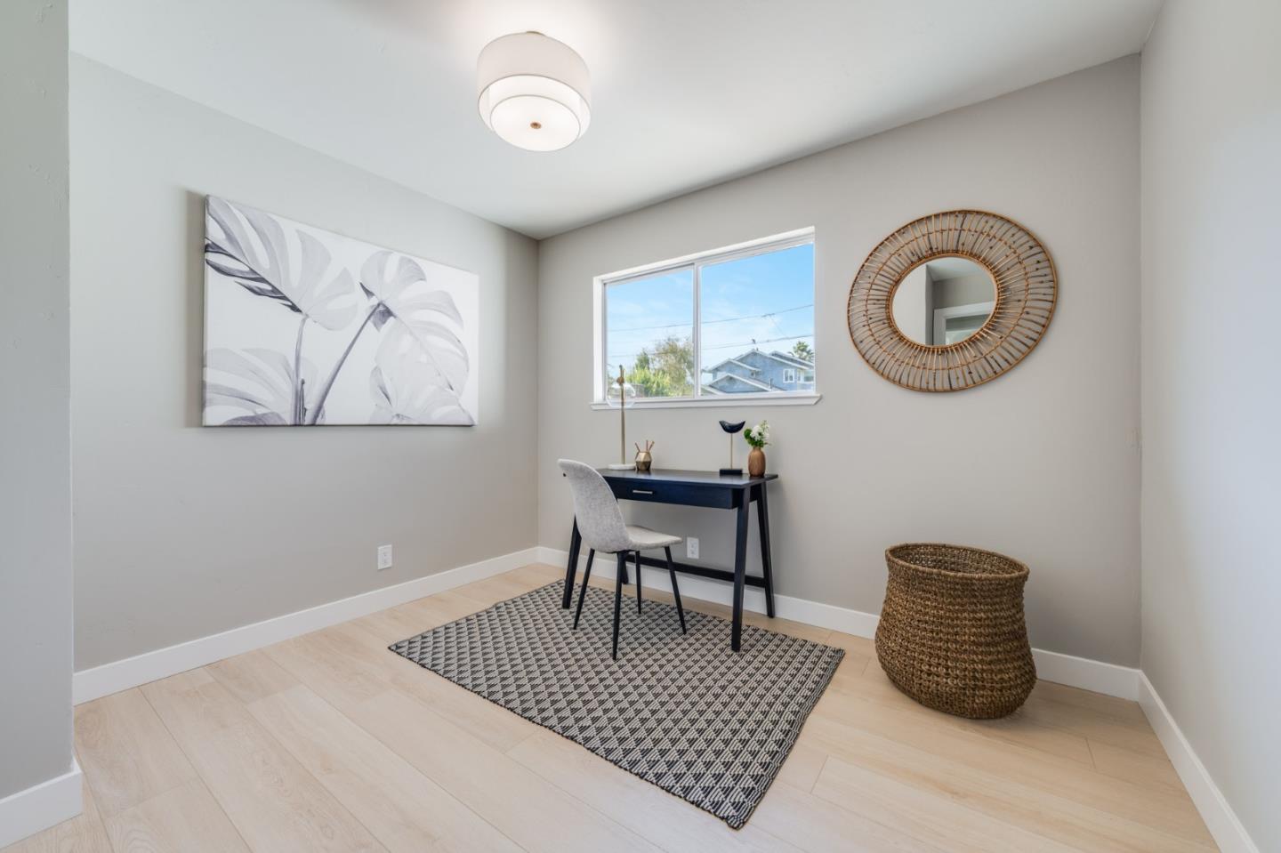 Detail Gallery Image 18 of 53 For 421 Oxford Way, Santa Cruz,  CA 95060 - 4 Beds | 2 Baths