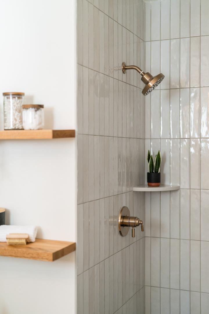 Detail Gallery Image 20 of 53 For 421 Oxford Way, Santa Cruz,  CA 95060 - 4 Beds | 2 Baths