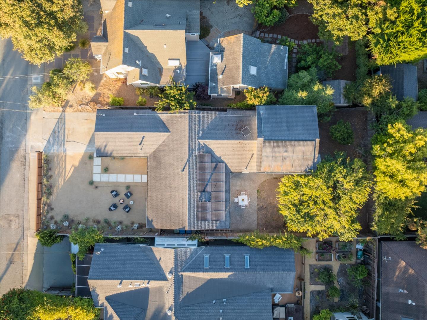 Detail Gallery Image 43 of 53 For 421 Oxford Way, Santa Cruz,  CA 95060 - 4 Beds | 2 Baths