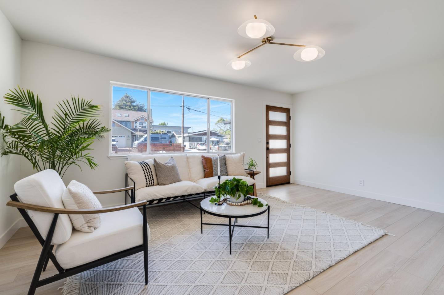 Detail Gallery Image 6 of 53 For 421 Oxford Way, Santa Cruz,  CA 95060 - 4 Beds | 2 Baths