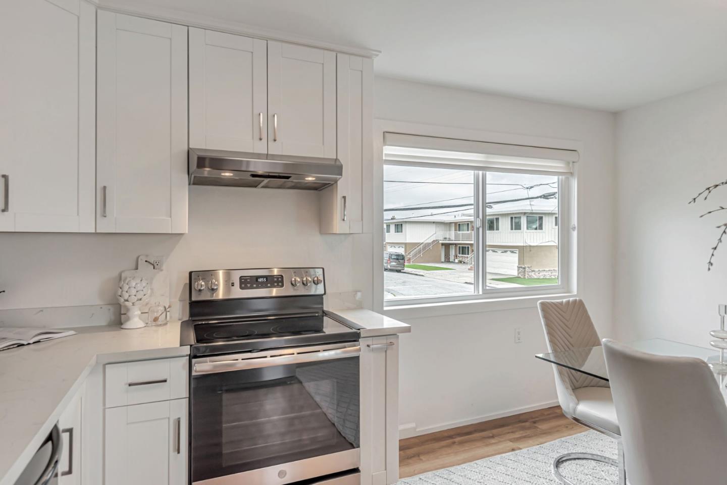 Detail Gallery Image 17 of 38 For 193 Linden Ave #1,  San Bruno,  CA 94066 - 2 Beds | 1/1 Baths
