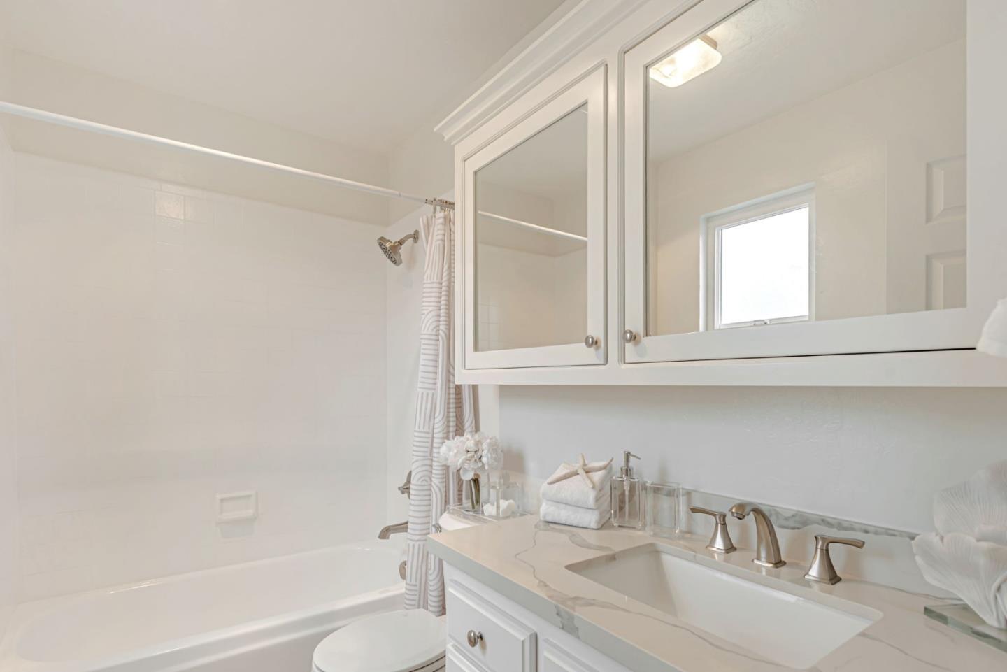 Detail Gallery Image 22 of 38 For 193 Linden Ave #1,  San Bruno,  CA 94066 - 2 Beds | 1/1 Baths