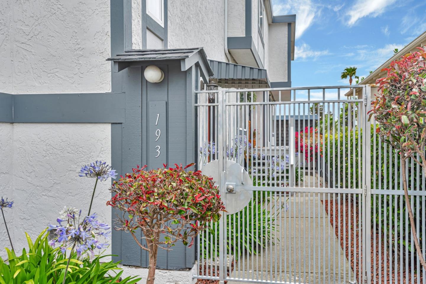 Detail Gallery Image 3 of 38 For 193 Linden Ave #1,  San Bruno,  CA 94066 - 2 Beds | 1/1 Baths