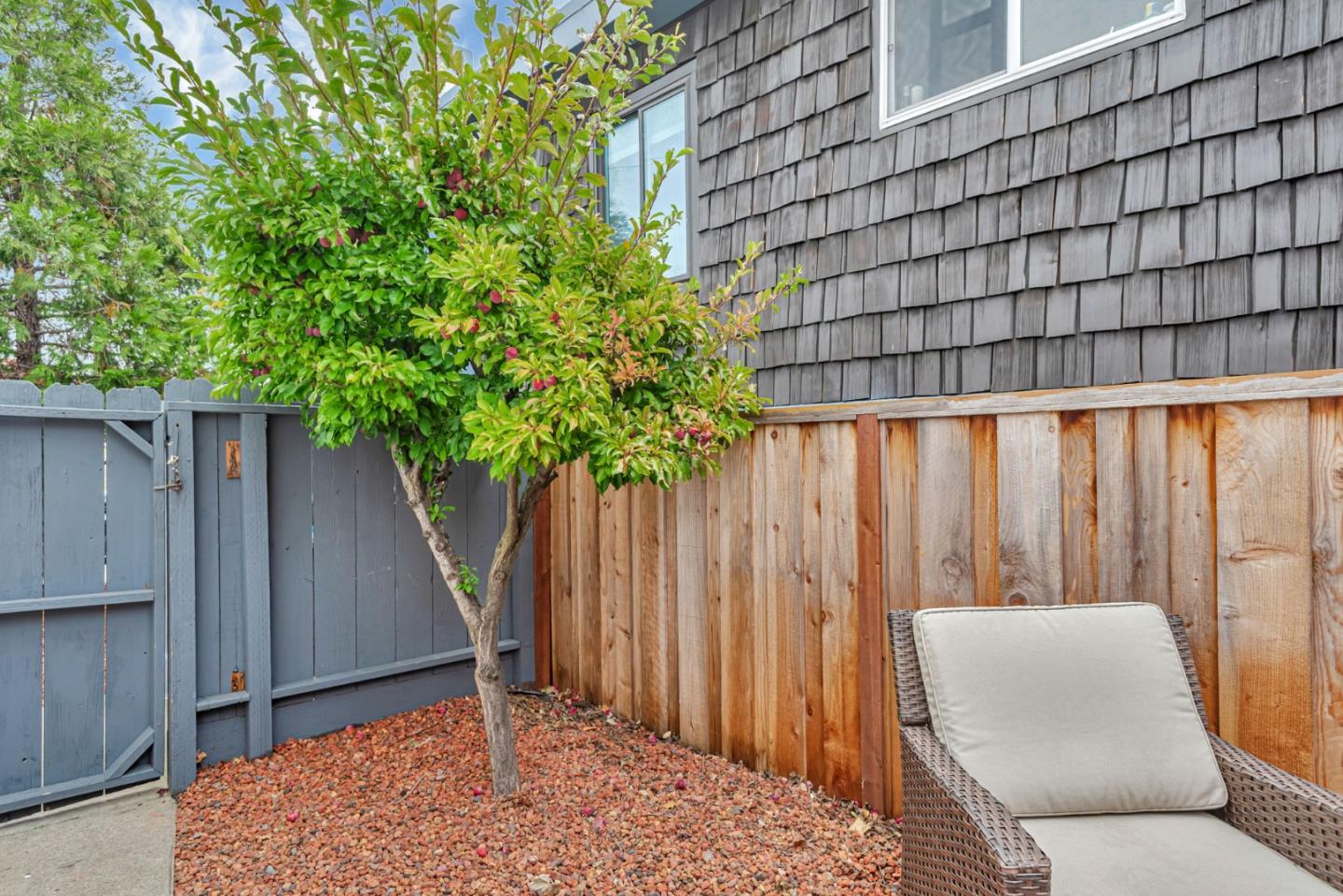 Detail Gallery Image 36 of 38 For 193 Linden Ave #1,  San Bruno,  CA 94066 - 2 Beds | 1/1 Baths