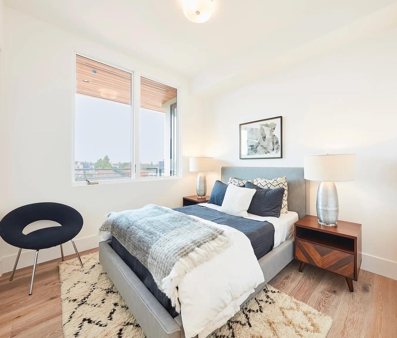 Detail Gallery Image 4 of 9 For 4880 El Camino Real #22,  Los Altos,  CA 94022 - 3 Beds | 2/1 Baths