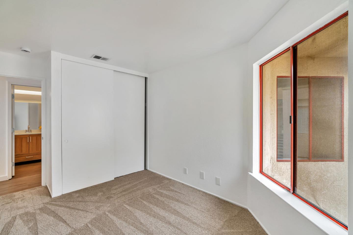 Detail Gallery Image 20 of 42 For 2416 N Main St #F,  Salinas,  CA 93906 - 2 Beds | 1/1 Baths