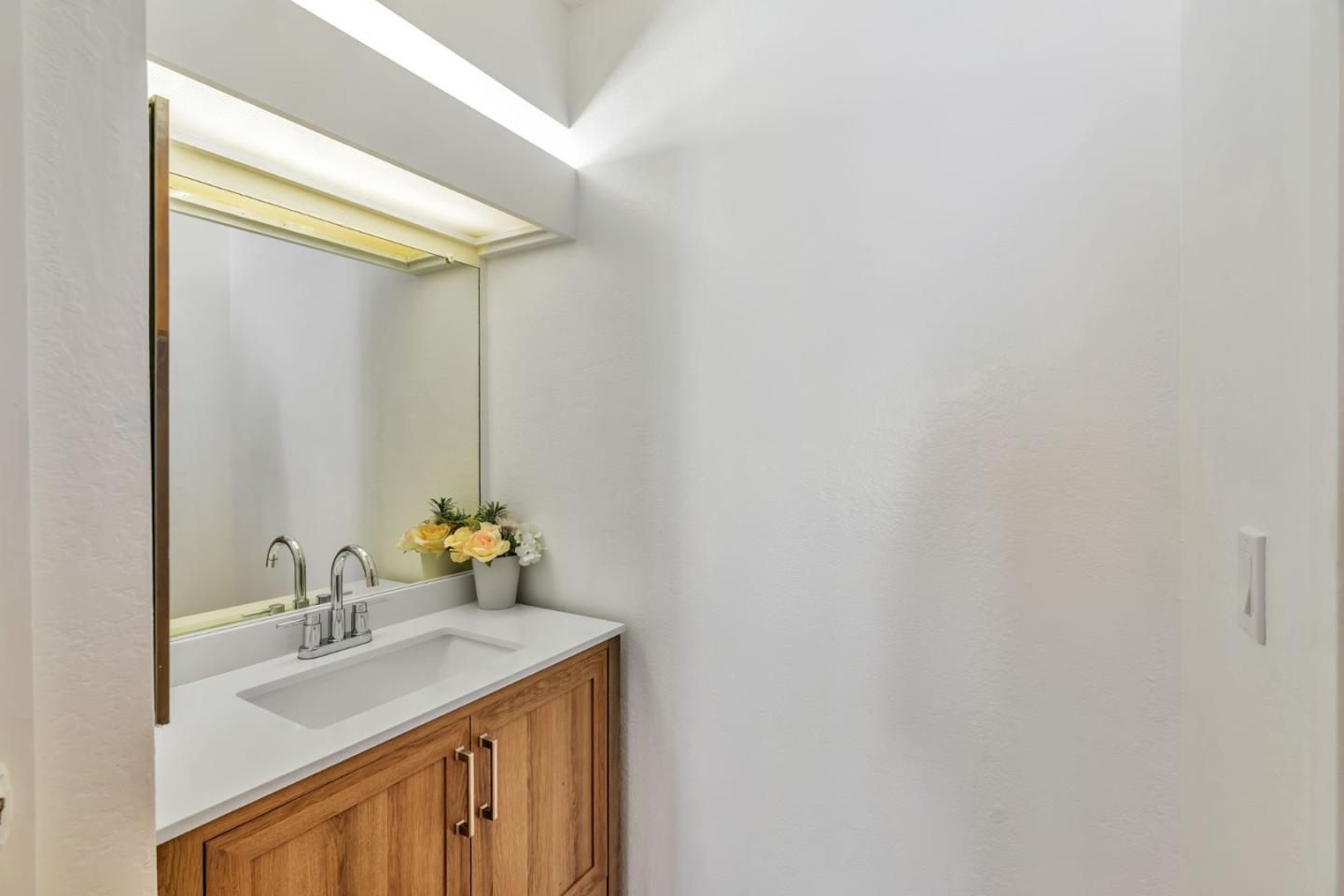 Detail Gallery Image 22 of 42 For 2416 N Main St #F,  Salinas,  CA 93906 - 2 Beds | 1/1 Baths
