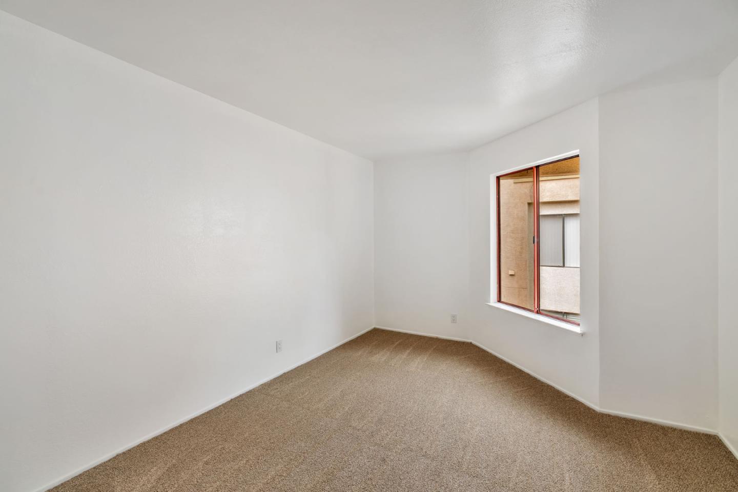 Detail Gallery Image 25 of 42 For 2416 N Main St #F,  Salinas,  CA 93906 - 2 Beds | 1/1 Baths