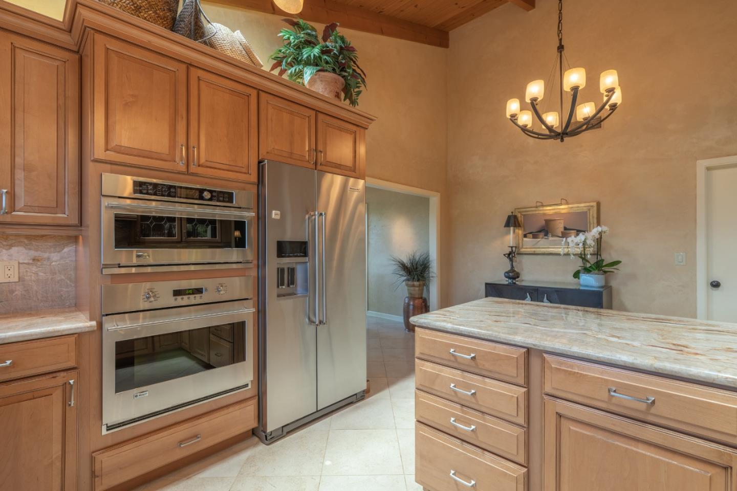 Detail Gallery Image 13 of 42 For 13369 Middle Canyon Rd, Carmel Valley,  CA 93924 - 3 Beds | 2/1 Baths