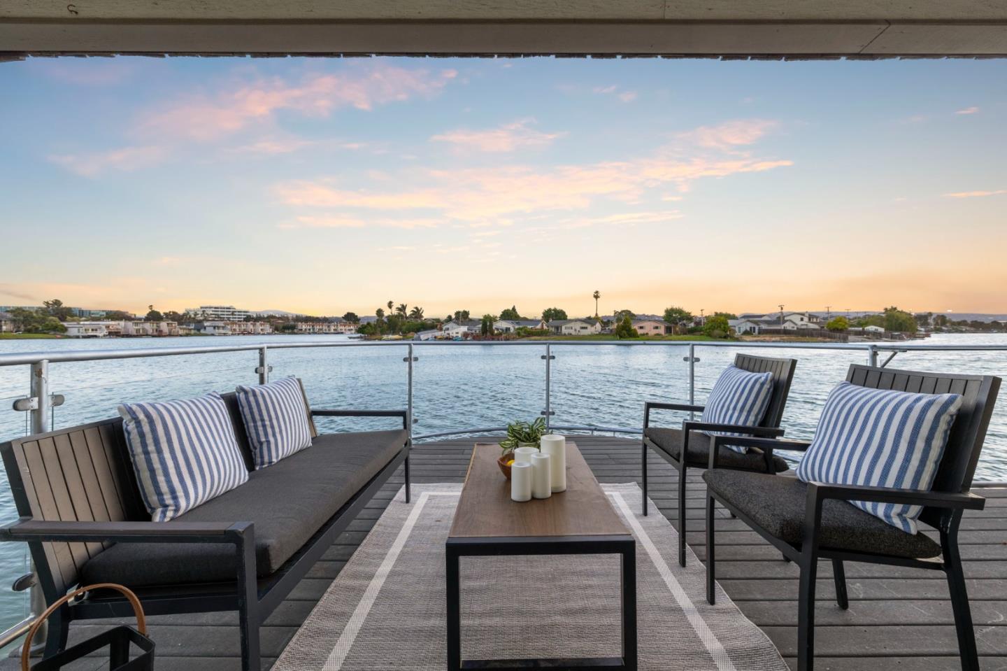 Detail Gallery Image 28 of 79 For 464 Fathom Dr, San Mateo,  CA 94404 - 3 Beds | 2 Baths