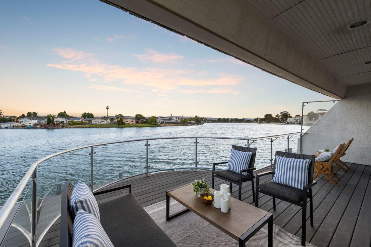 Detail Gallery Image 29 of 79 For 464 Fathom Dr, San Mateo,  CA 94404 - 3 Beds | 2 Baths