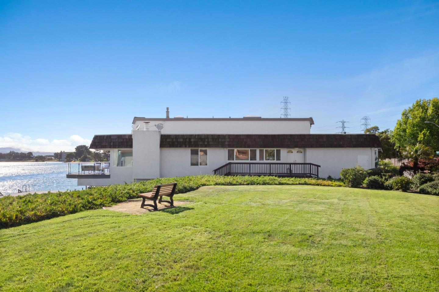 Detail Gallery Image 35 of 79 For 464 Fathom Dr, San Mateo,  CA 94404 - 3 Beds | 2 Baths