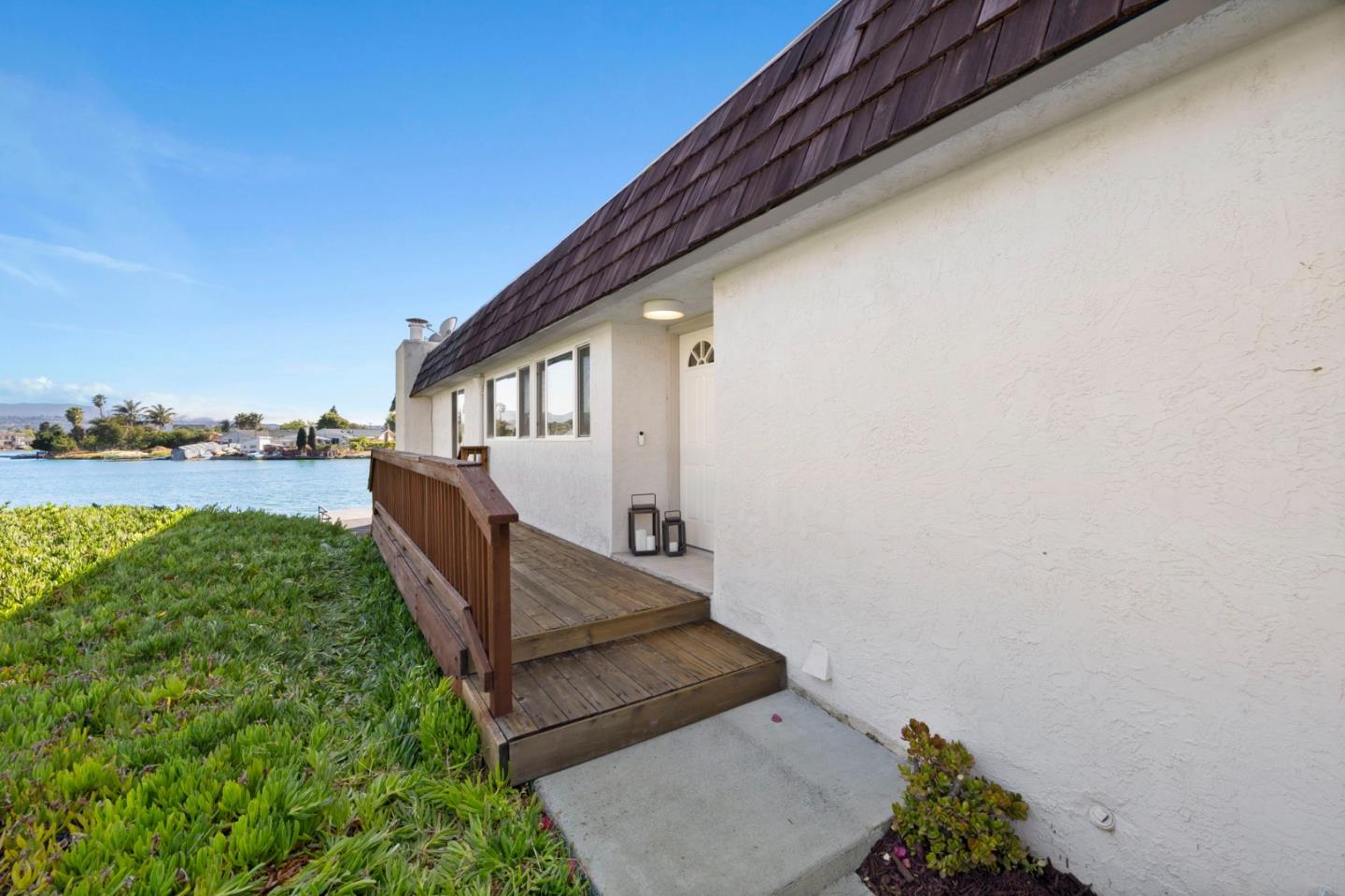 Detail Gallery Image 38 of 79 For 464 Fathom Dr, San Mateo,  CA 94404 - 3 Beds | 2 Baths