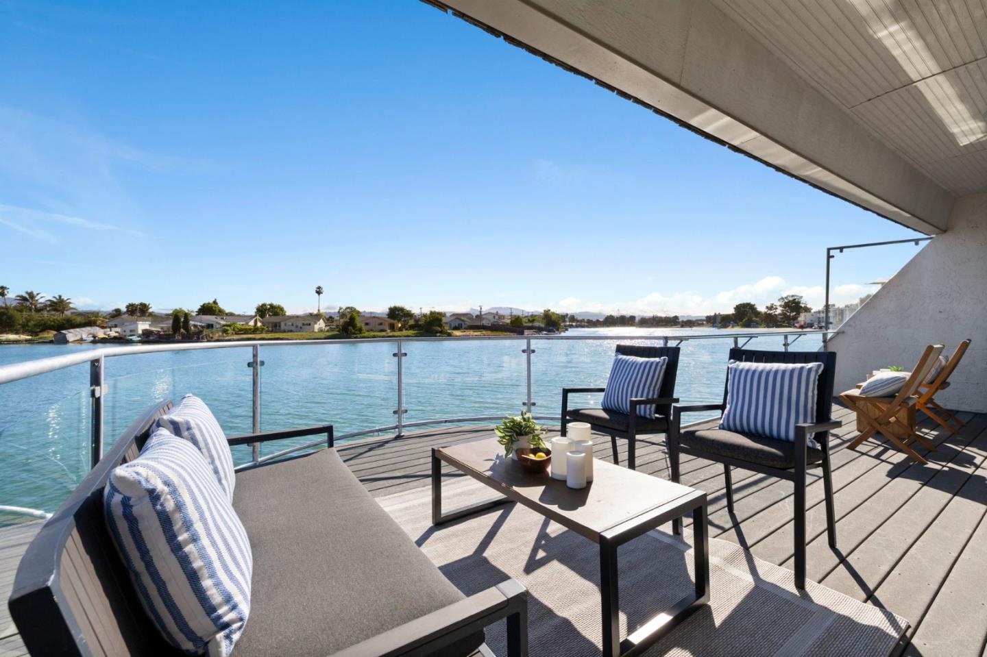 Detail Gallery Image 44 of 79 For 464 Fathom Dr, San Mateo,  CA 94404 - 3 Beds | 2 Baths