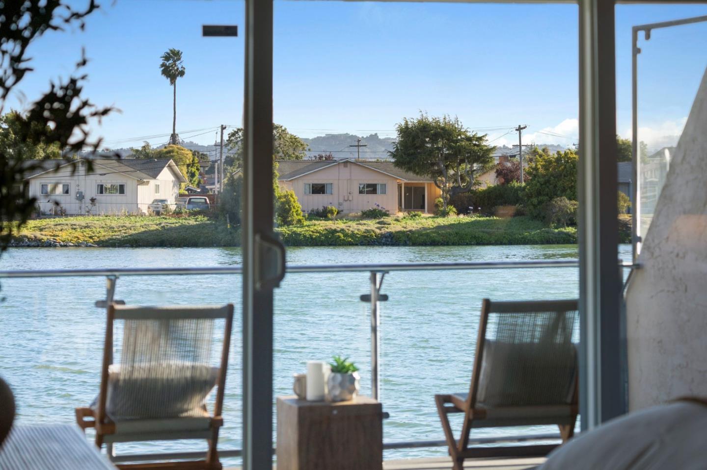 Detail Gallery Image 48 of 79 For 464 Fathom Dr, San Mateo,  CA 94404 - 3 Beds | 2 Baths