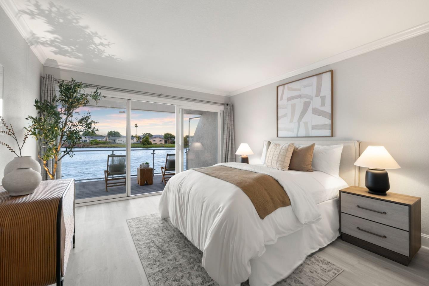 Detail Gallery Image 6 of 79 For 464 Fathom Dr, San Mateo,  CA 94404 - 3 Beds | 2 Baths