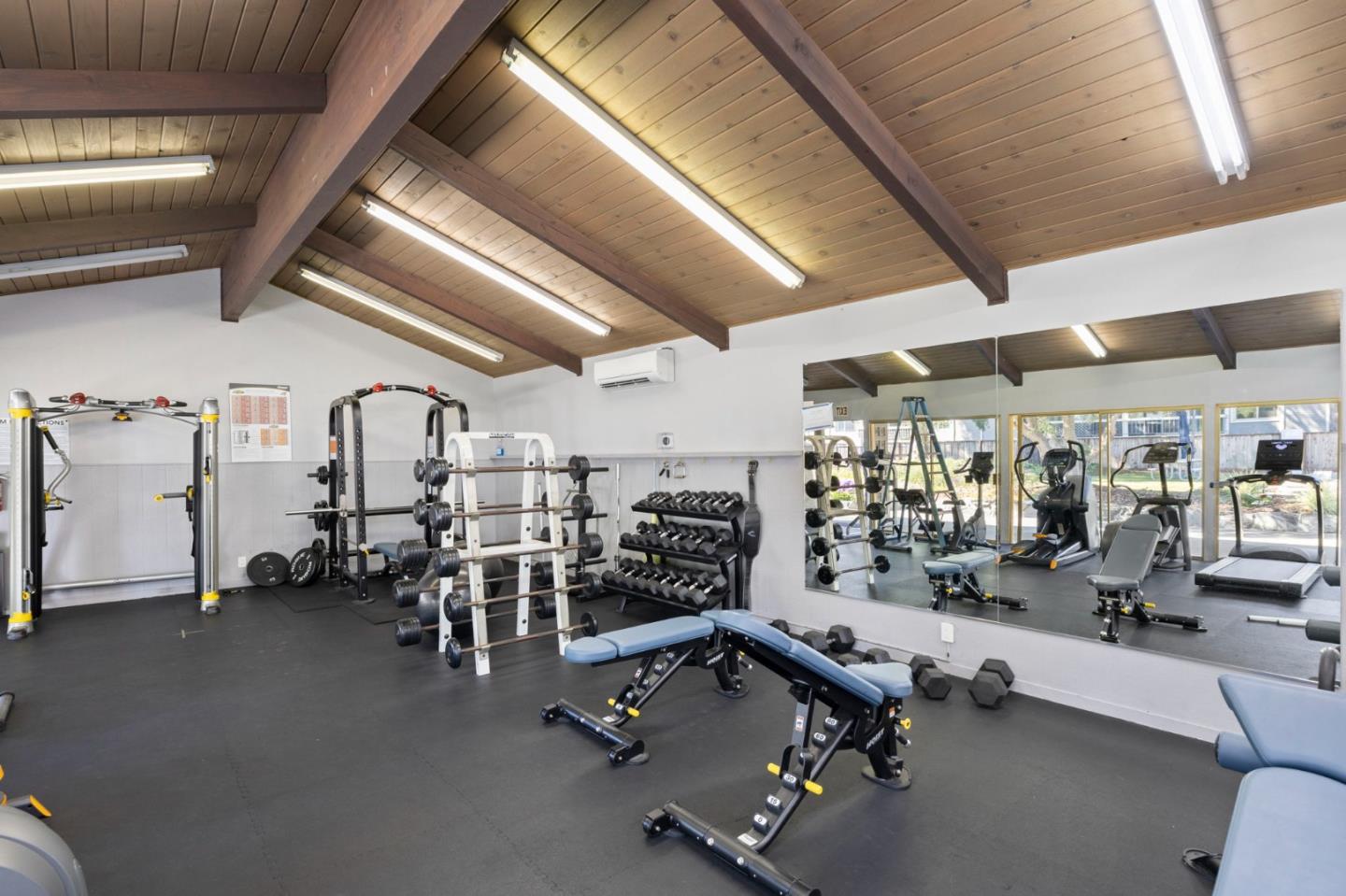 Detail Gallery Image 65 of 79 For 464 Fathom Dr, San Mateo,  CA 94404 - 3 Beds | 2 Baths