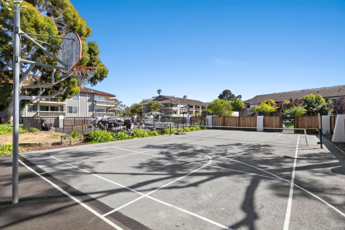 Detail Gallery Image 66 of 79 For 464 Fathom Dr, San Mateo,  CA 94404 - 3 Beds | 2 Baths
