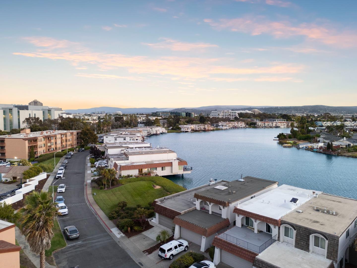 Detail Gallery Image 75 of 79 For 464 Fathom Dr, San Mateo,  CA 94404 - 3 Beds | 2 Baths