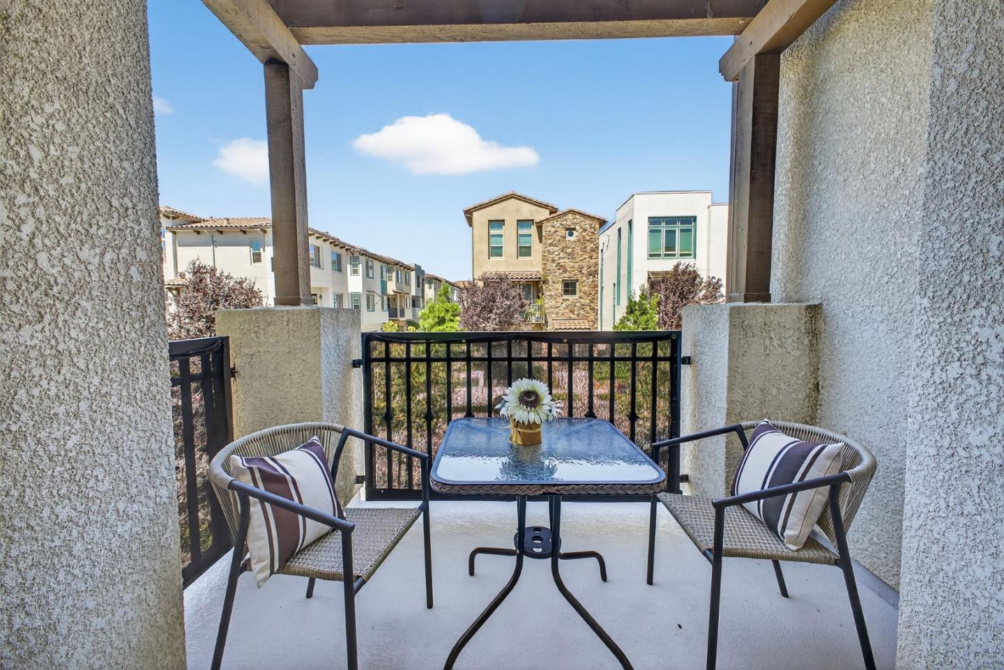 Detail Gallery Image 15 of 36 For 3092 Manuel St #1,  San Jose,  CA 95136 - 3 Beds | 3 Baths