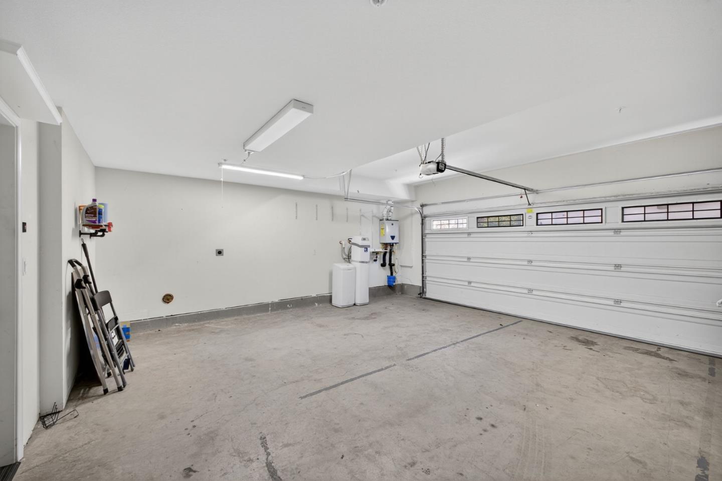 Detail Gallery Image 31 of 36 For 3092 Manuel St #1,  San Jose,  CA 95136 - 3 Beds | 3 Baths