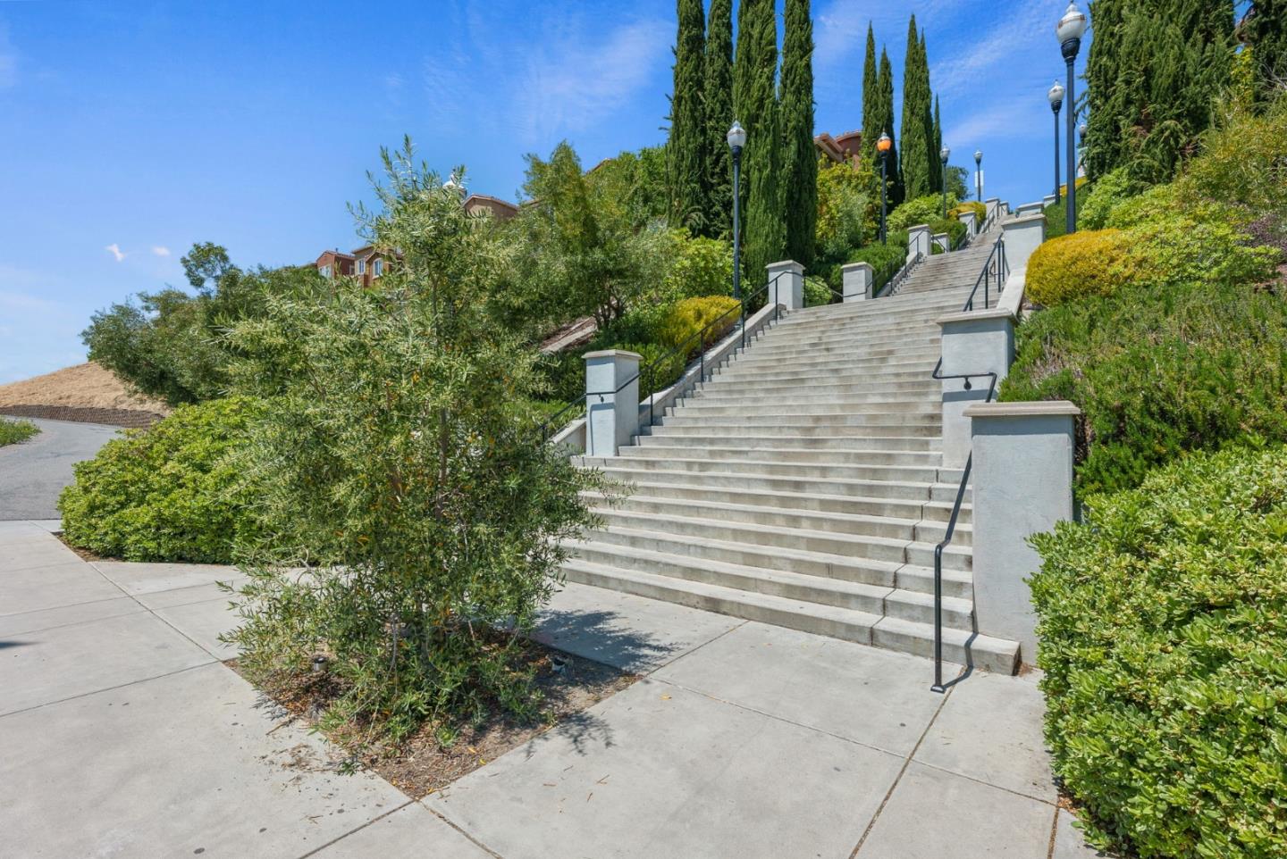 Detail Gallery Image 35 of 36 For 3092 Manuel St #1,  San Jose,  CA 95136 - 3 Beds | 3 Baths