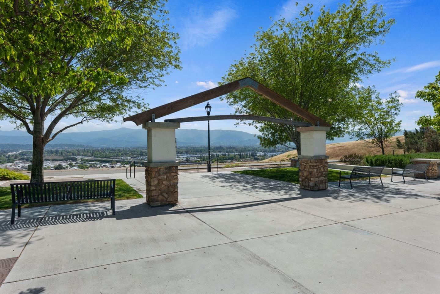 Detail Gallery Image 36 of 36 For 3092 Manuel St #1,  San Jose,  CA 95136 - 3 Beds | 3 Baths