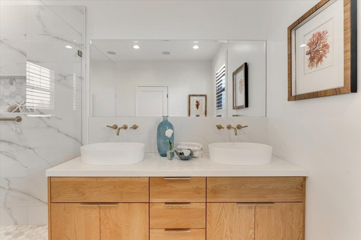 Detail Gallery Image 33 of 40 For 513 Hill St, Capitola,  CA 95010 - 3 Beds | 2/1 Baths
