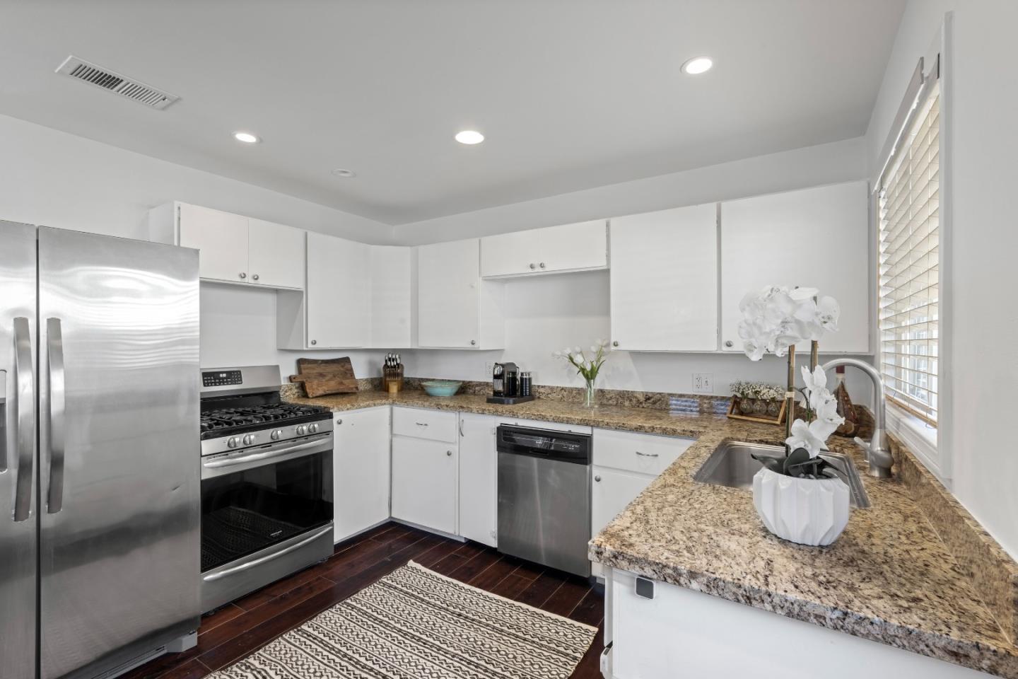 Detail Gallery Image 17 of 44 For 1718 Foxworthy Ave, San Jose,  CA 95124 - 3 Beds | 1 Baths