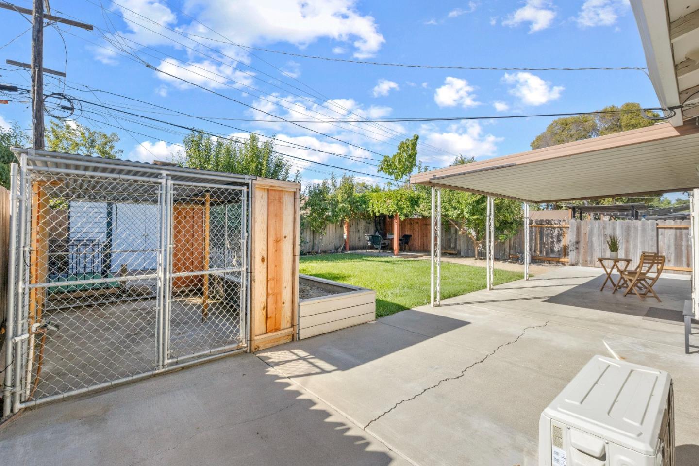 Detail Gallery Image 34 of 44 For 1718 Foxworthy Ave, San Jose,  CA 95124 - 3 Beds | 1 Baths