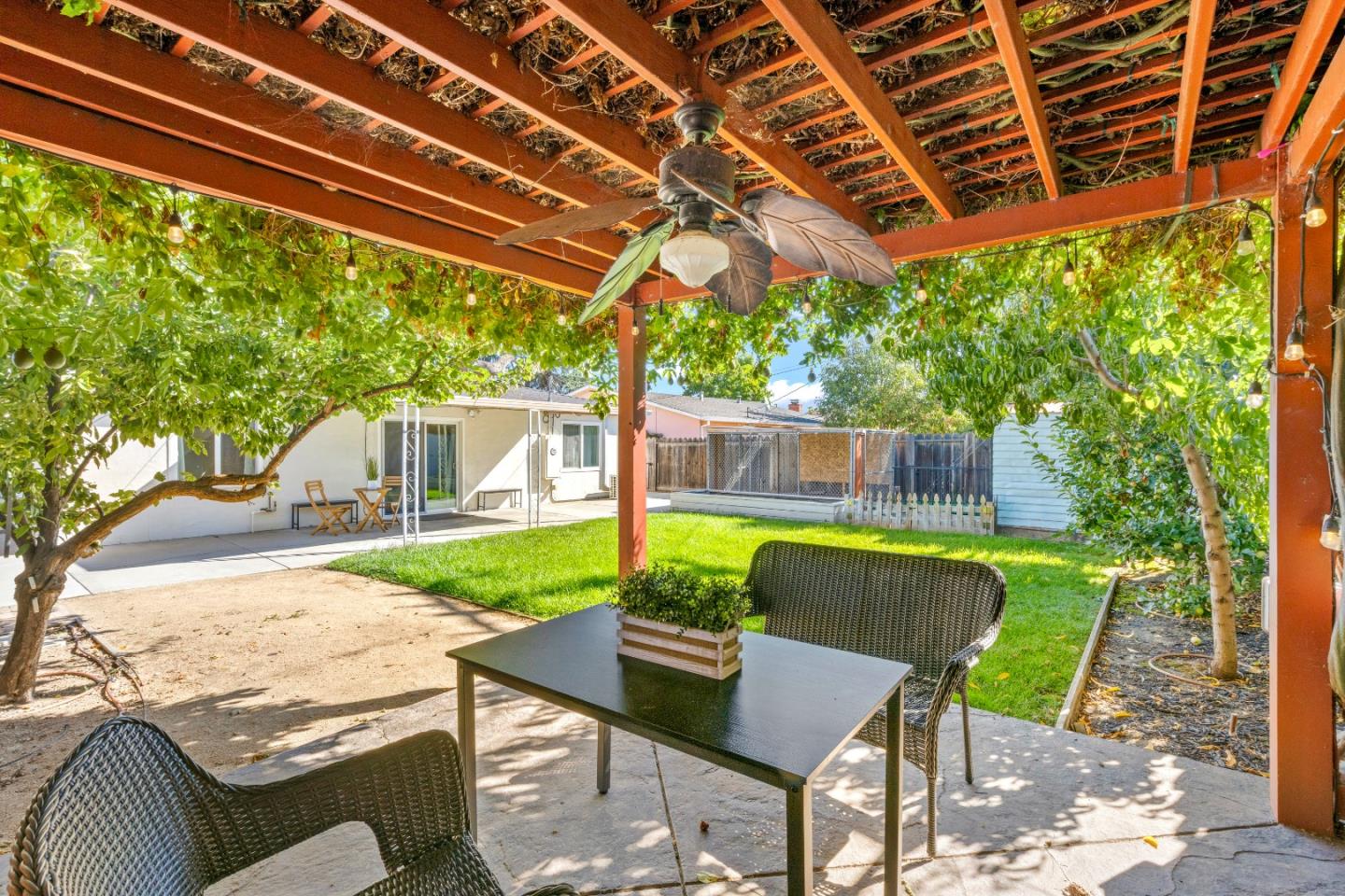 Detail Gallery Image 36 of 44 For 1718 Foxworthy Ave, San Jose,  CA 95124 - 3 Beds | 1 Baths