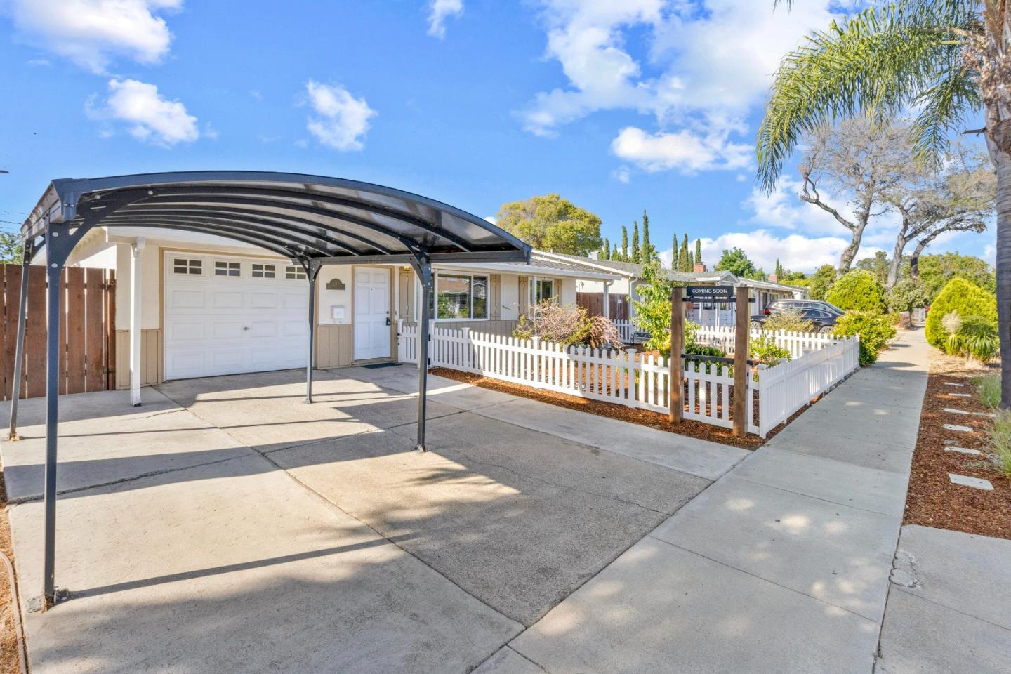 Detail Gallery Image 4 of 44 For 1718 Foxworthy Ave, San Jose,  CA 95124 - 3 Beds | 1 Baths