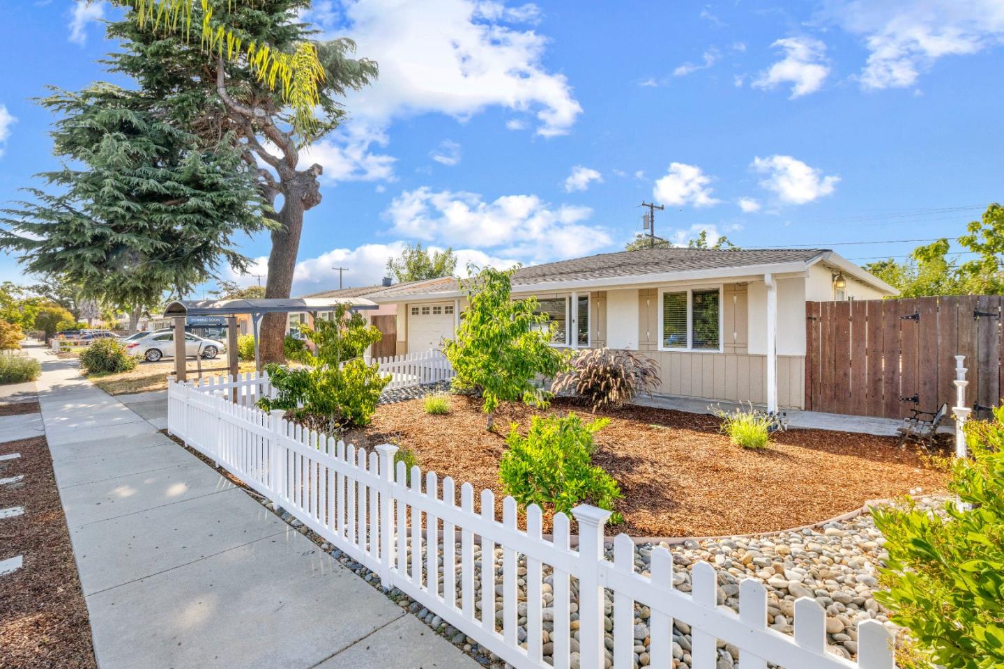 Detail Gallery Image 5 of 44 For 1718 Foxworthy Ave, San Jose,  CA 95124 - 3 Beds | 1 Baths