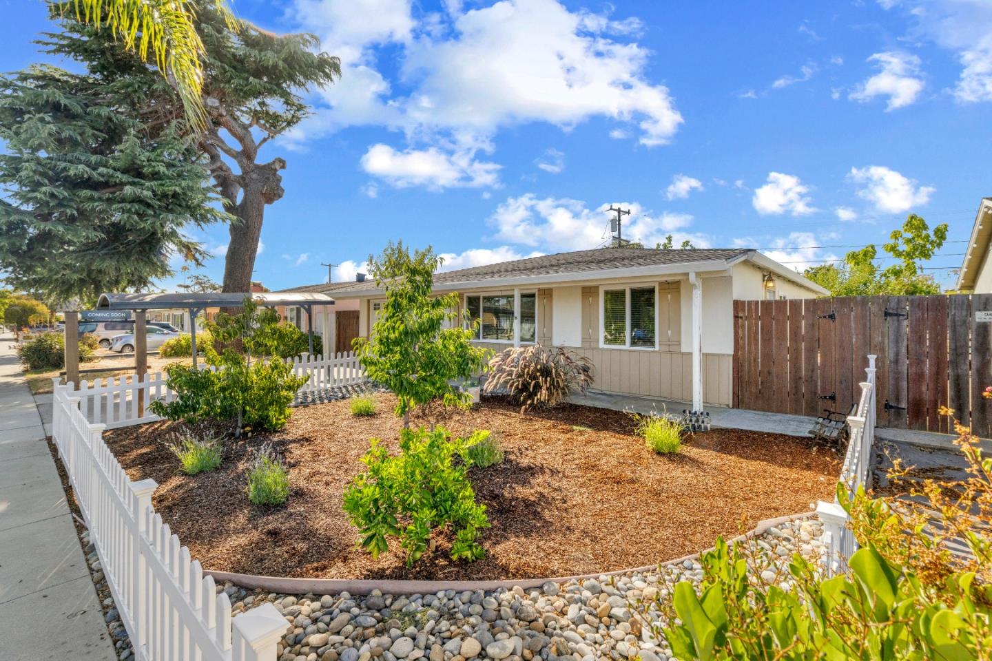 Detail Gallery Image 7 of 44 For 1718 Foxworthy Ave, San Jose,  CA 95124 - 3 Beds | 1 Baths