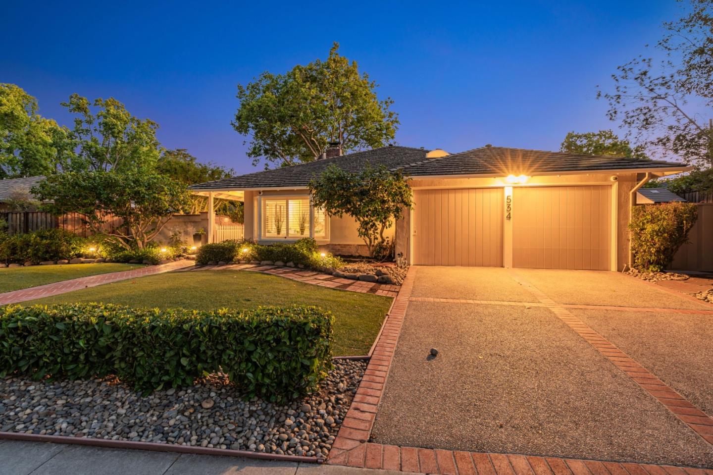 Detail Gallery Image 37 of 66 For 534 Hilbar Ln, Palo Alto,  CA 94303 - 4 Beds | 2 Baths