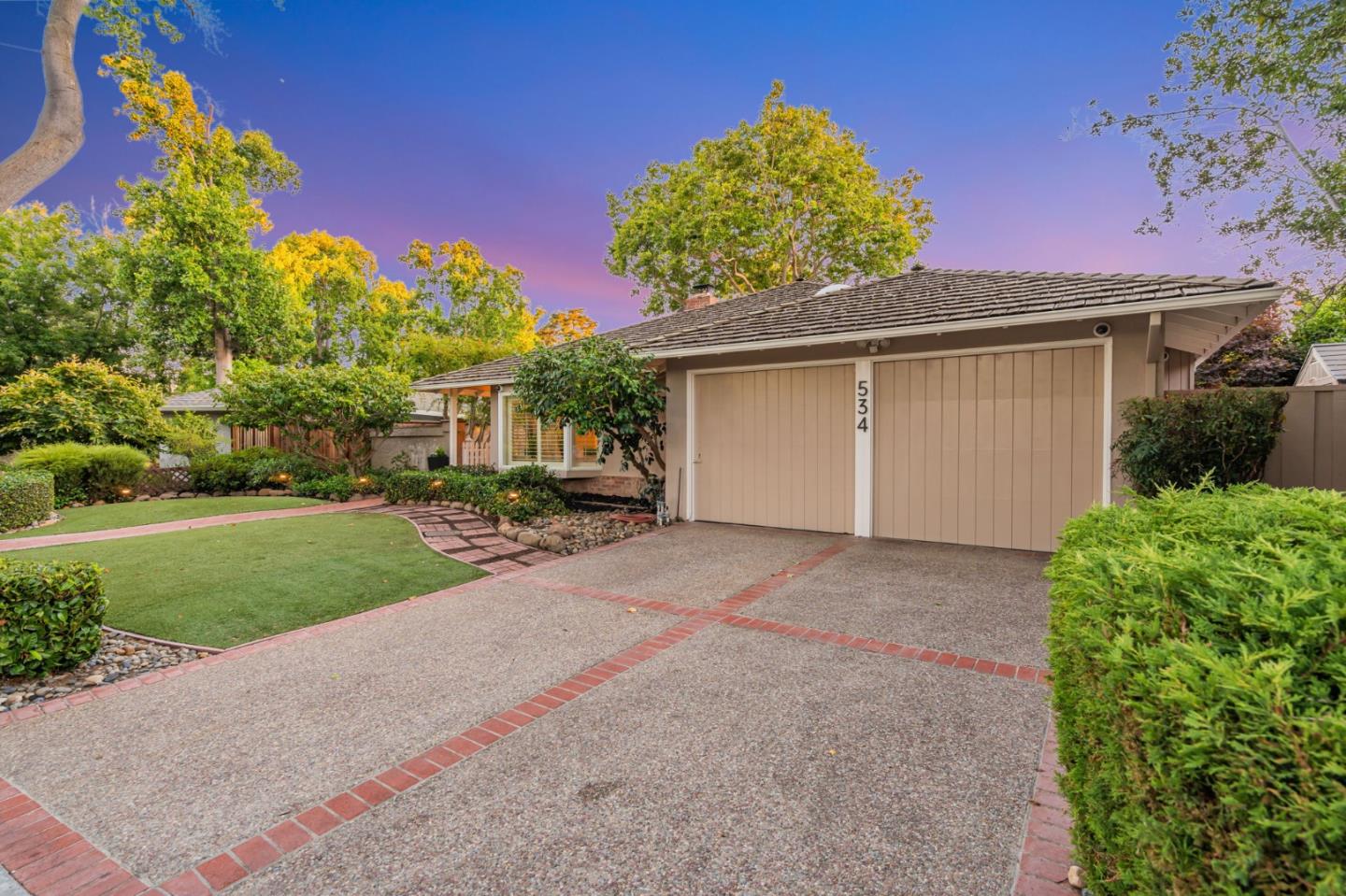 Detail Gallery Image 45 of 66 For 534 Hilbar Ln, Palo Alto,  CA 94303 - 4 Beds | 2 Baths
