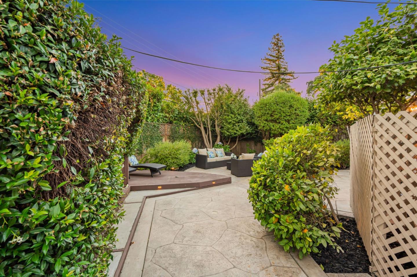 Detail Gallery Image 50 of 66 For 534 Hilbar Ln, Palo Alto,  CA 94303 - 4 Beds | 2 Baths