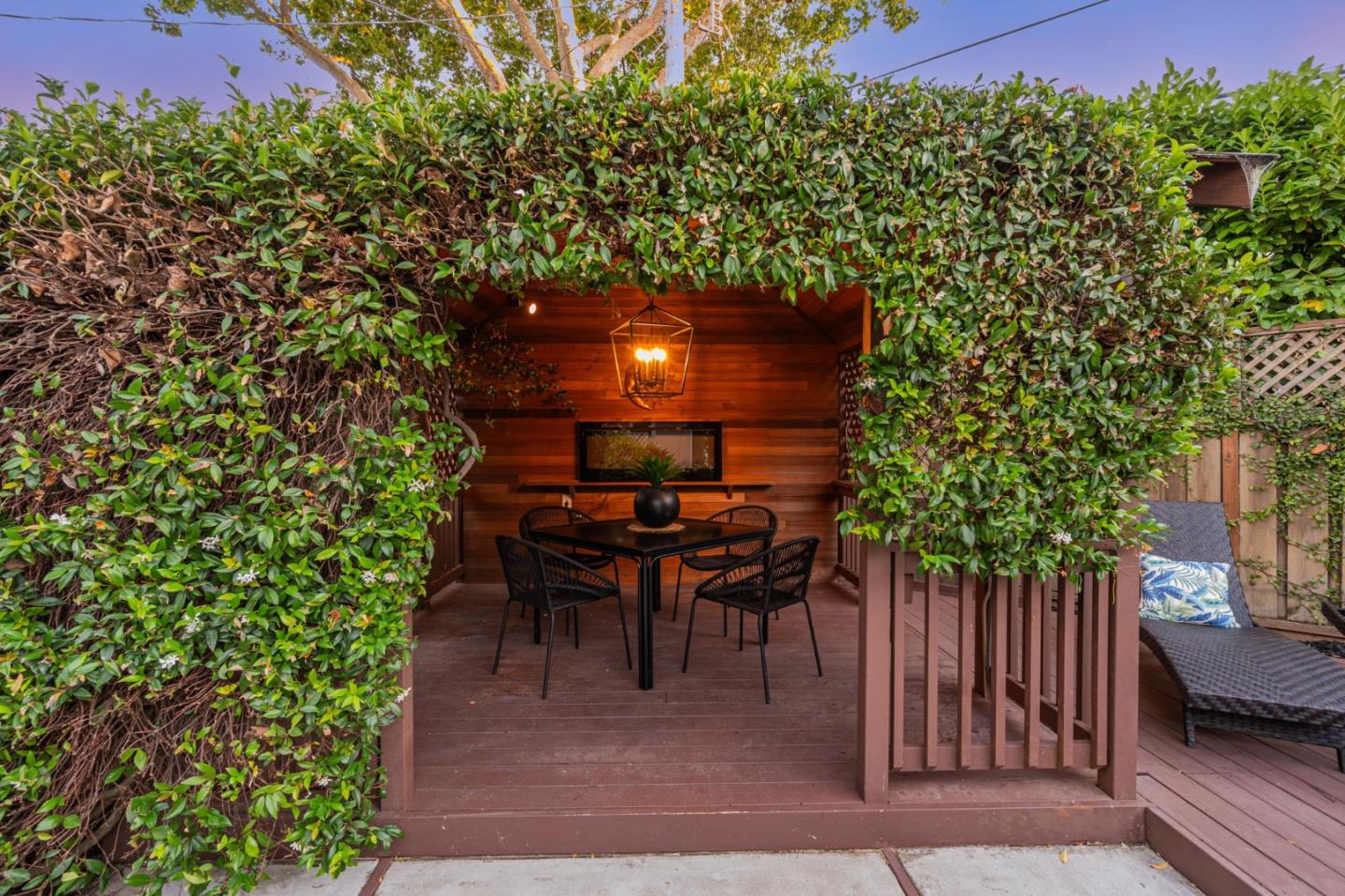 Detail Gallery Image 54 of 66 For 534 Hilbar Ln, Palo Alto,  CA 94303 - 4 Beds | 2 Baths