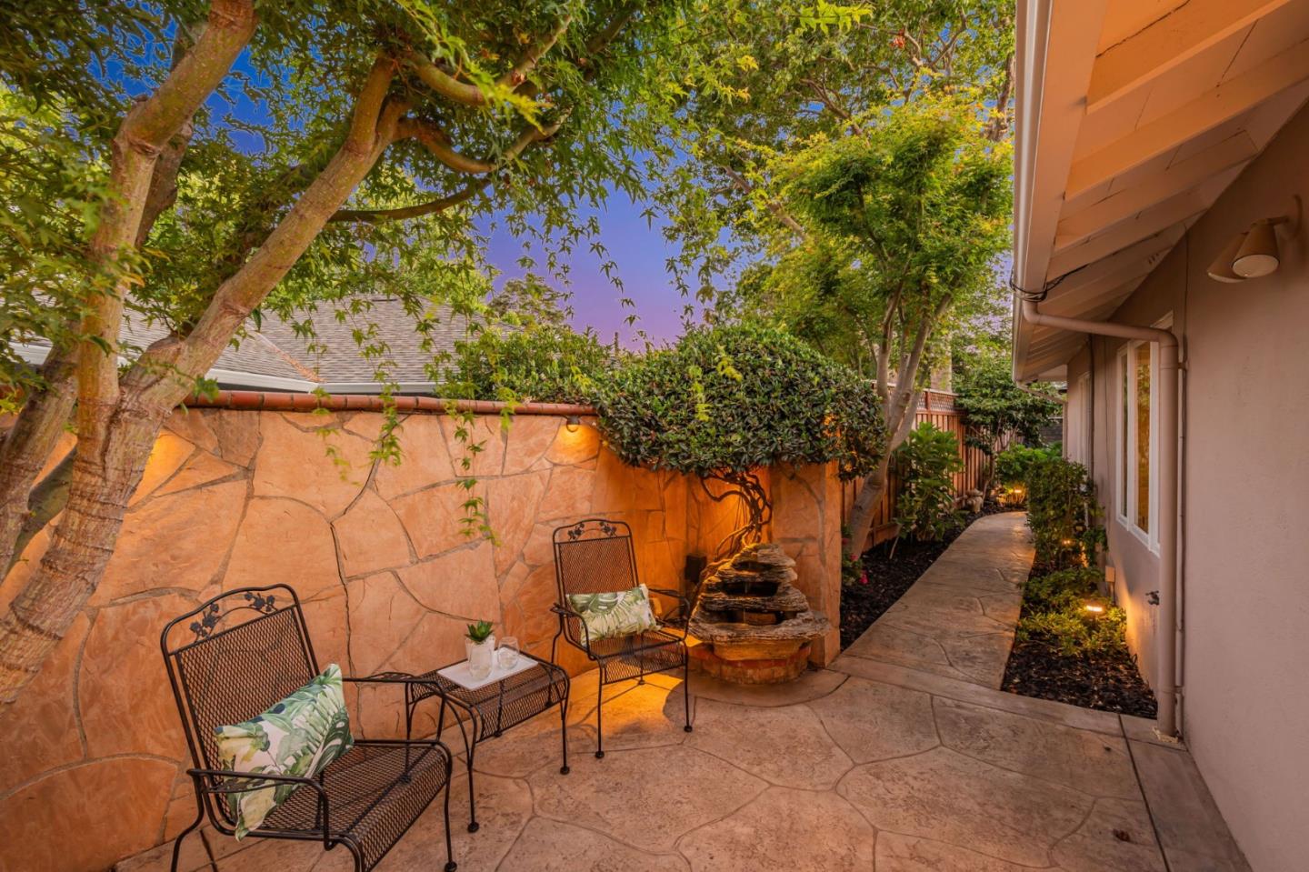 Detail Gallery Image 56 of 66 For 534 Hilbar Ln, Palo Alto,  CA 94303 - 4 Beds | 2 Baths