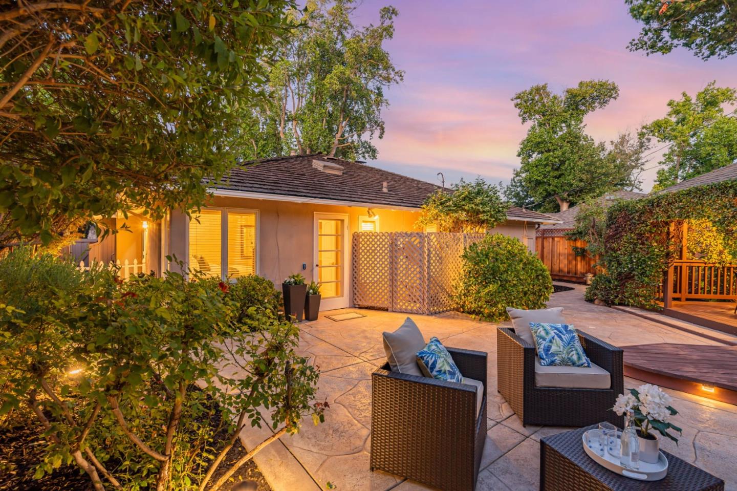 Detail Gallery Image 58 of 66 For 534 Hilbar Ln, Palo Alto,  CA 94303 - 4 Beds | 2 Baths
