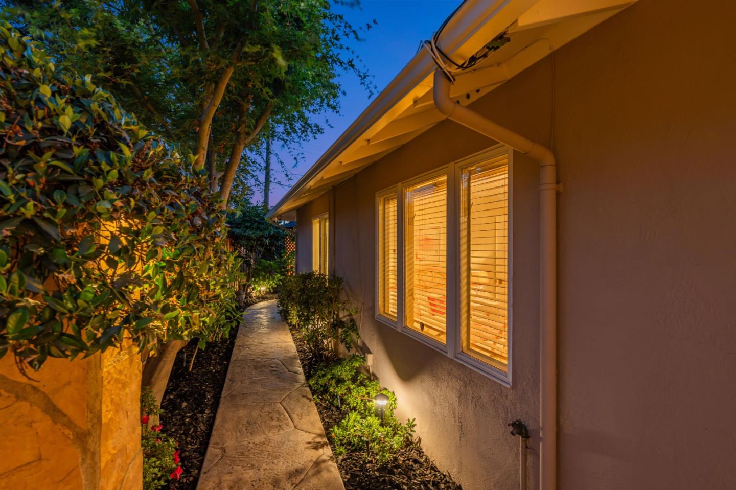 Detail Gallery Image 63 of 66 For 534 Hilbar Ln, Palo Alto,  CA 94303 - 4 Beds | 2 Baths