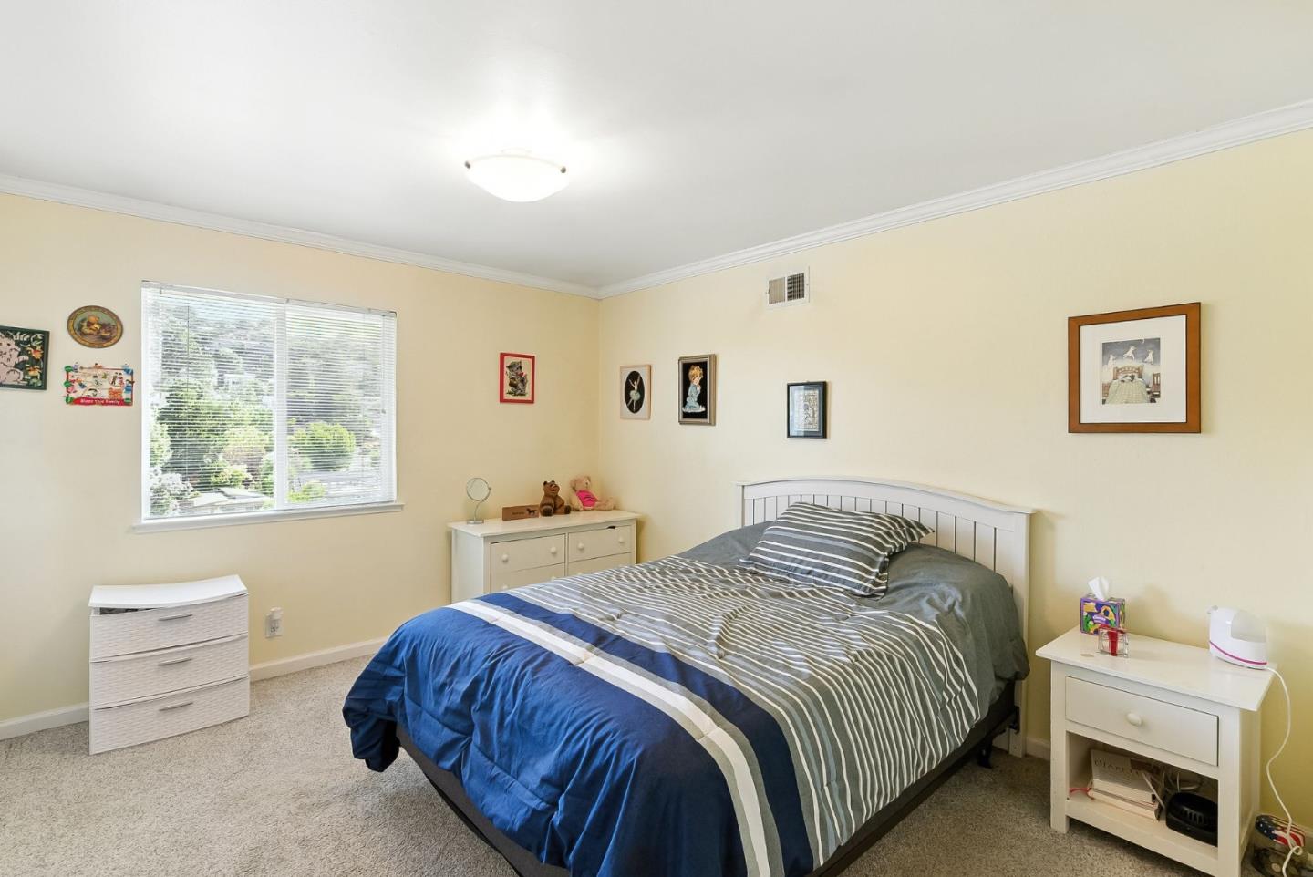 Detail Gallery Image 11 of 25 For 87 Exeter Ave, San Carlos,  CA 94070 - 4 Beds | 3 Baths