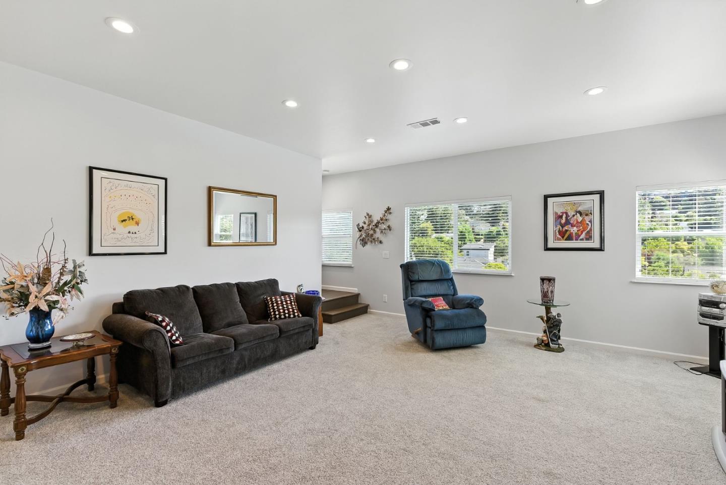 Detail Gallery Image 21 of 25 For 87 Exeter Ave, San Carlos,  CA 94070 - 4 Beds | 3 Baths