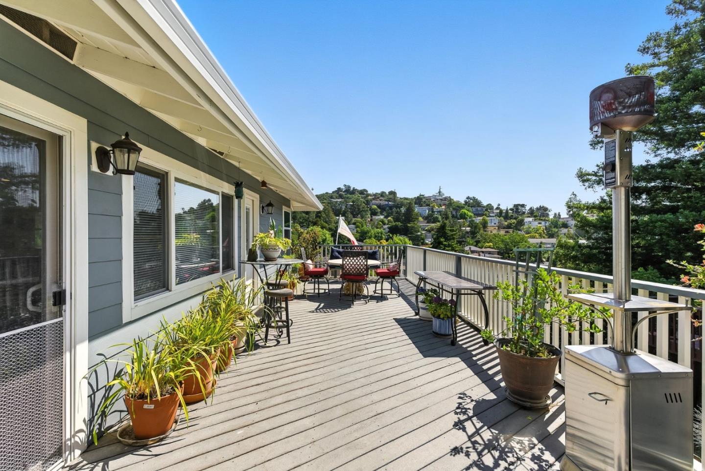 Detail Gallery Image 23 of 25 For 87 Exeter Ave, San Carlos,  CA 94070 - 4 Beds | 3 Baths