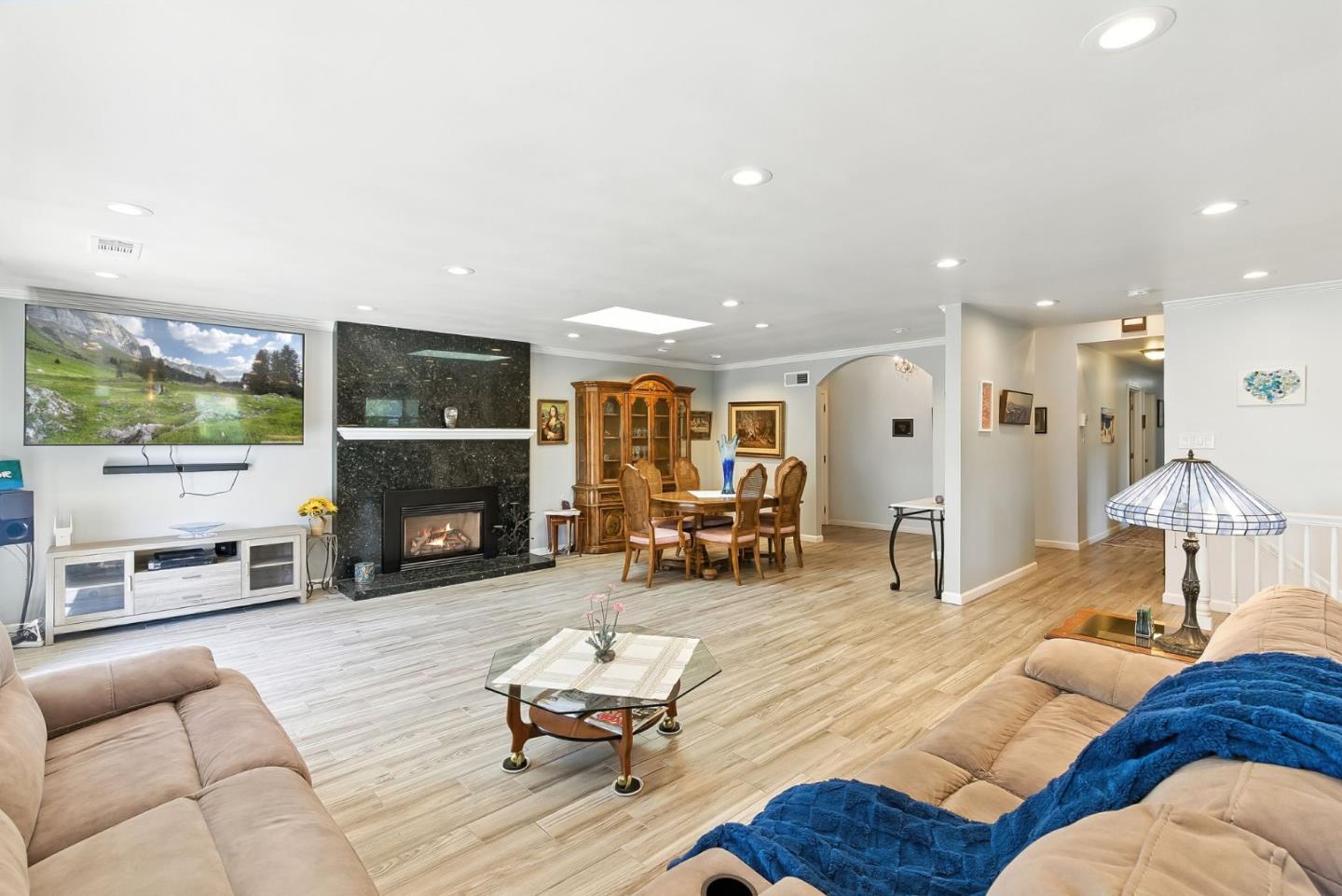 Detail Gallery Image 6 of 25 For 87 Exeter Ave, San Carlos,  CA 94070 - 4 Beds | 3 Baths