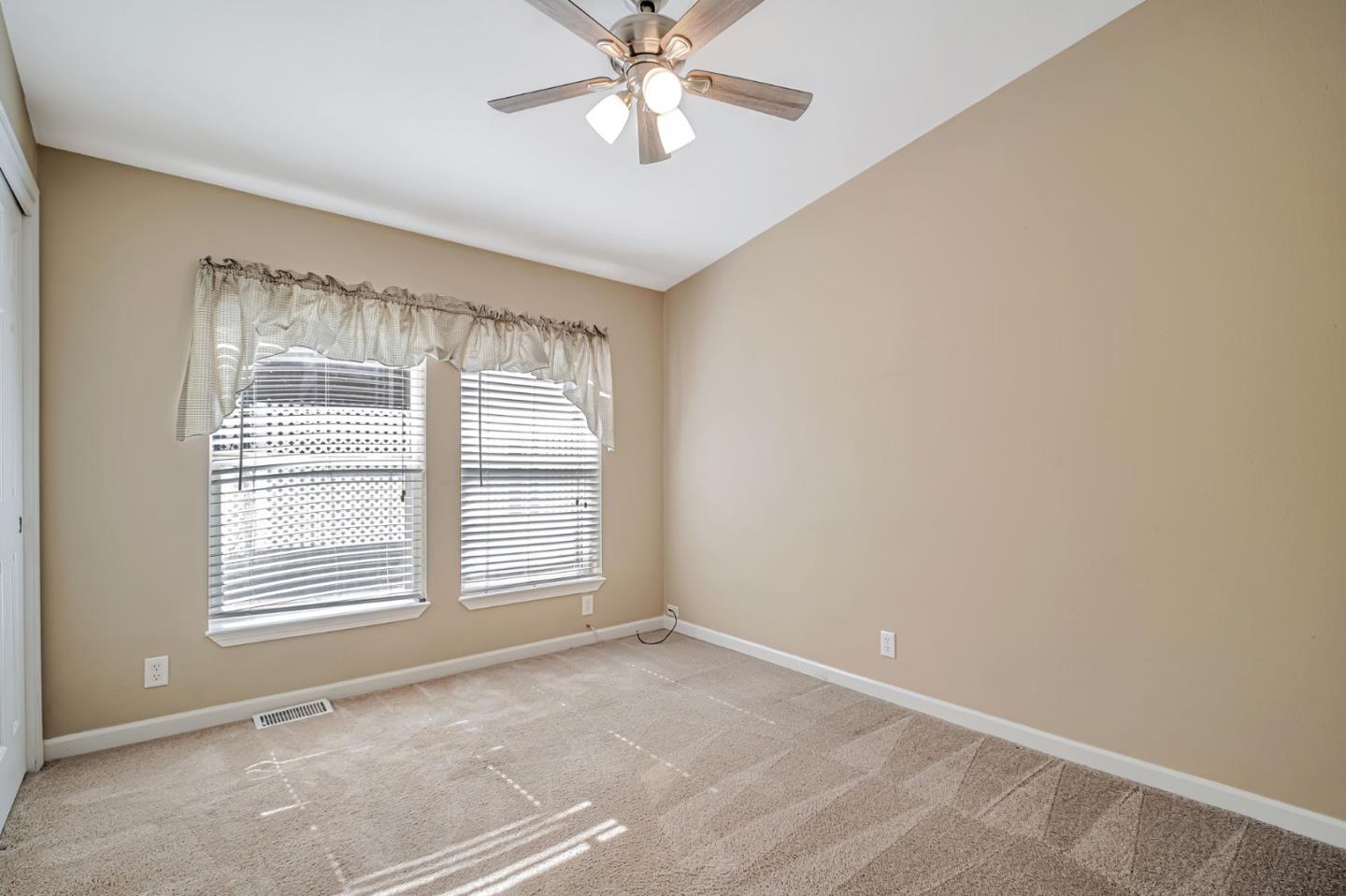 Detail Gallery Image 17 of 33 For 1283 Sussex Way #24,  Hayward,  CA 94544 - 3 Beds | 2 Baths