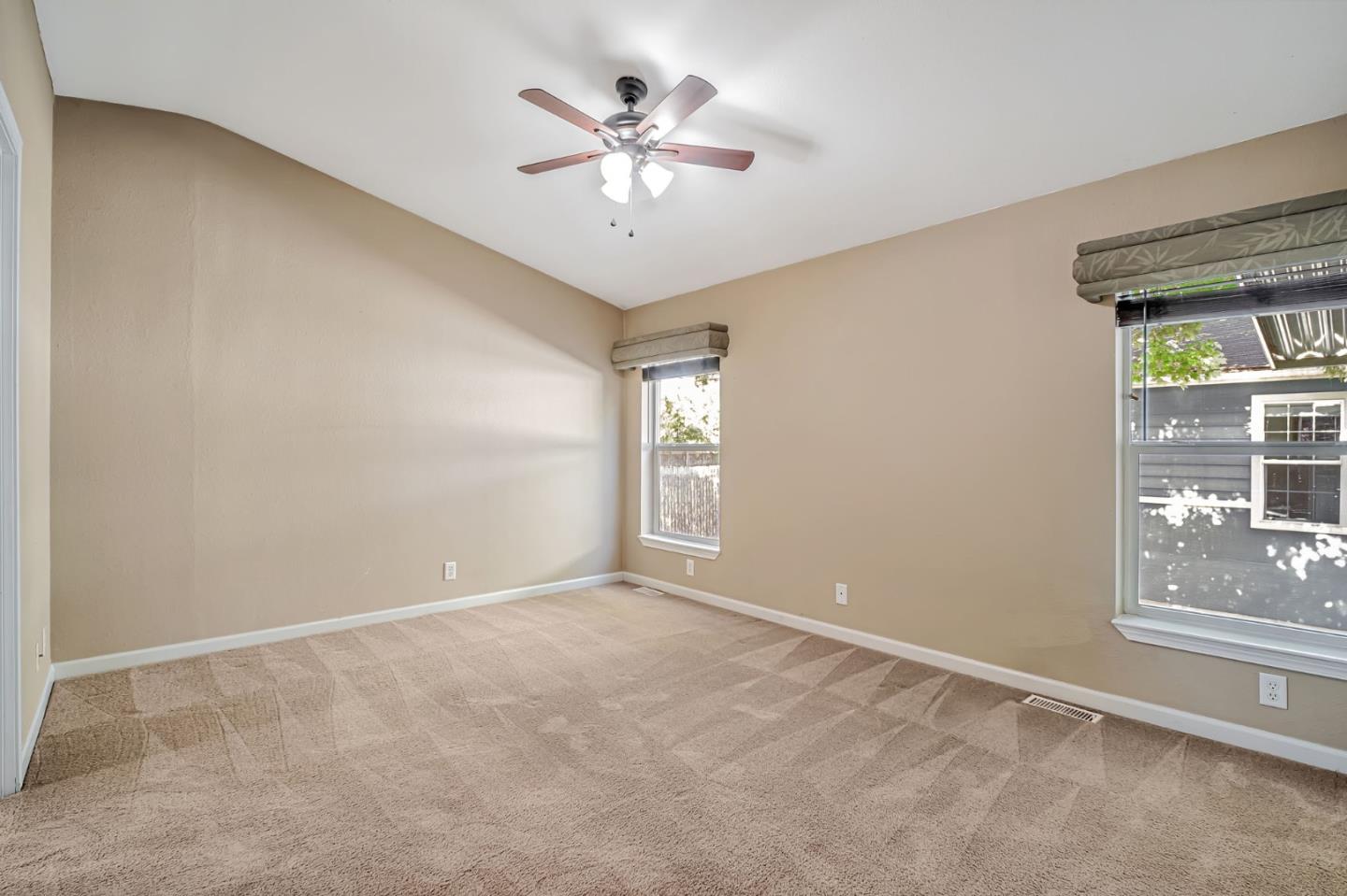 Detail Gallery Image 21 of 33 For 1283 Sussex Way #24,  Hayward,  CA 94544 - 3 Beds | 2 Baths