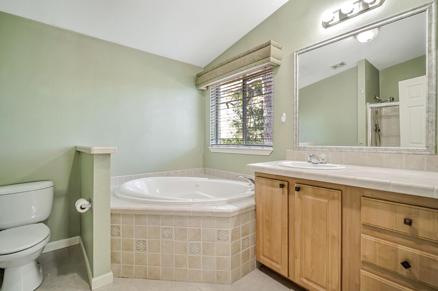 Detail Gallery Image 26 of 33 For 1283 Sussex Way #24,  Hayward,  CA 94544 - 3 Beds | 2 Baths